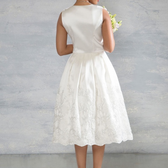 Chi Chi London Pearl ivory dress wedding or cocktail - Picture 3 of 14